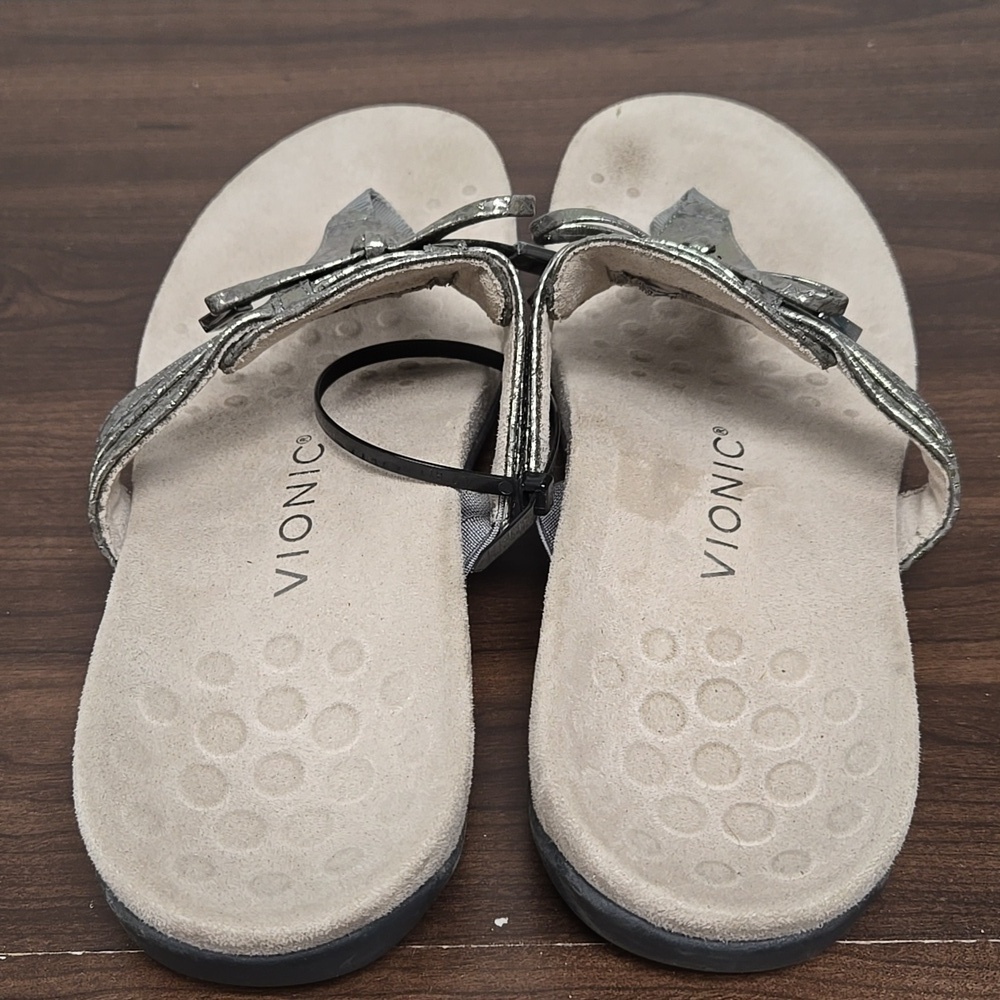 Vionic Size 8.5 Silver/Grey Faux Snakeskin Amaya Thong Sandals - Picture 3 of 6